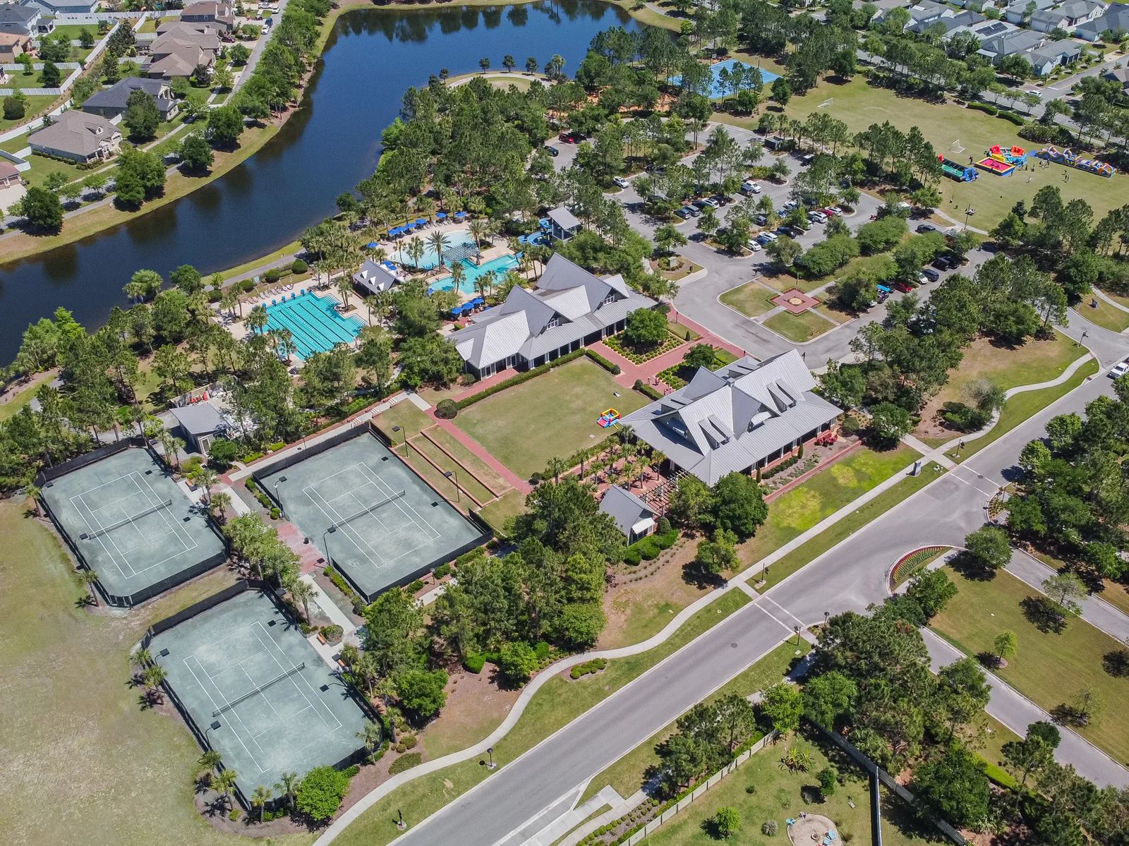 Aerial photo: Community