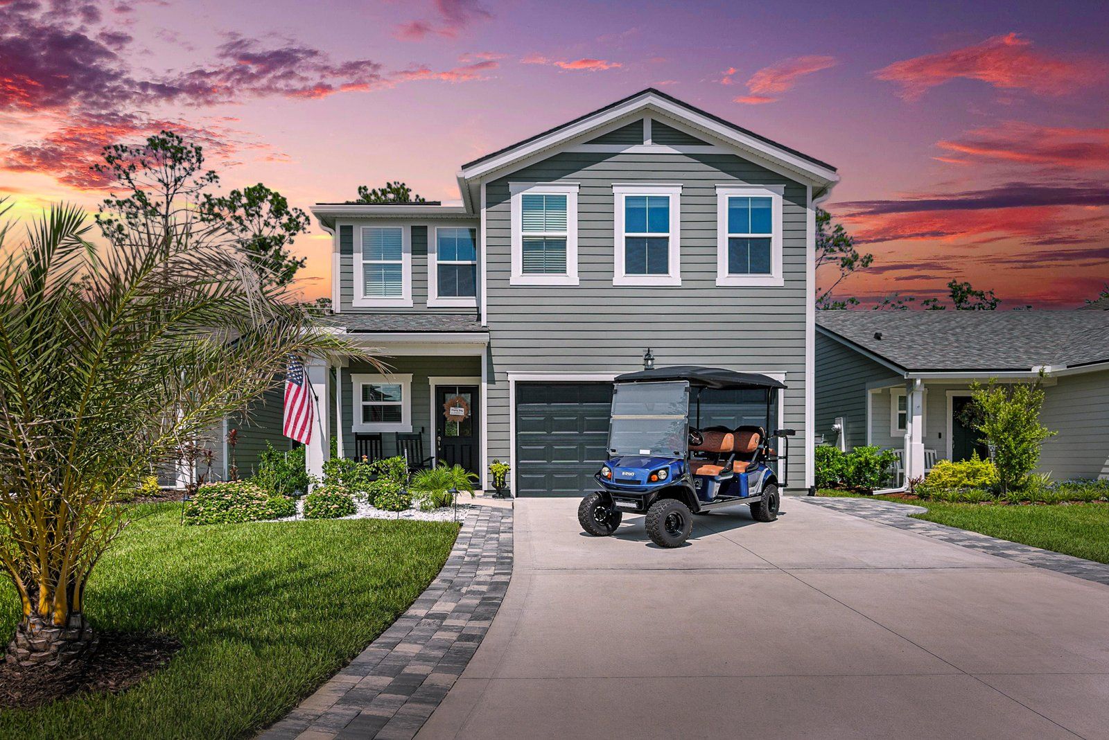 Exterior photo: Twilight