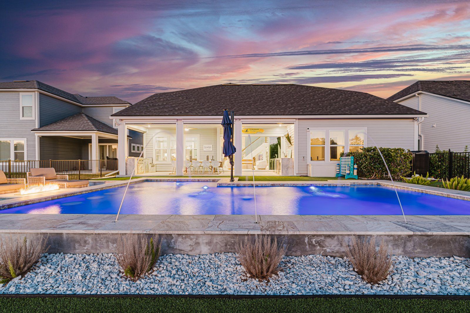 Exterior photo: Twilight Pool
