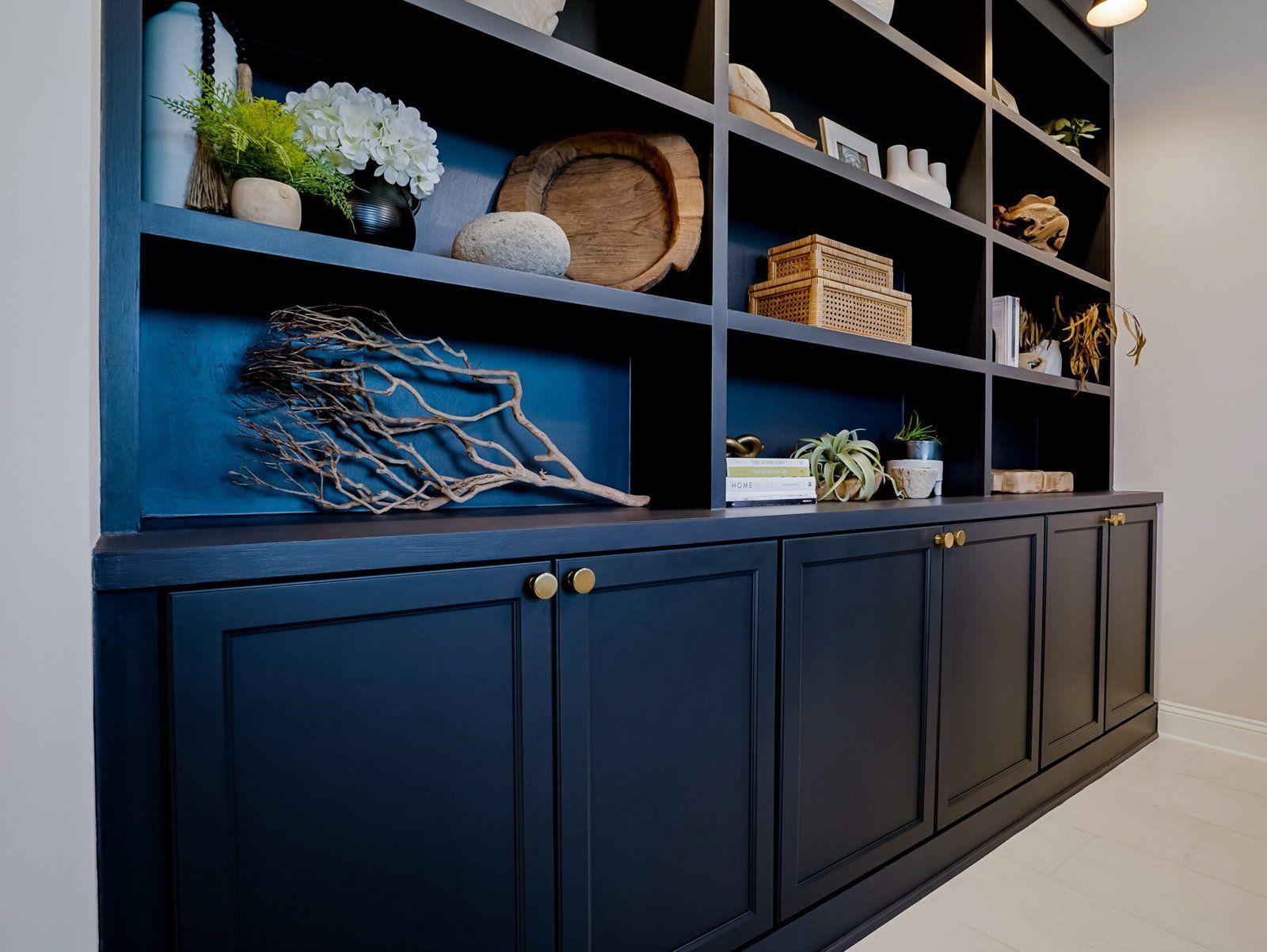 Interior photo: Built Ins