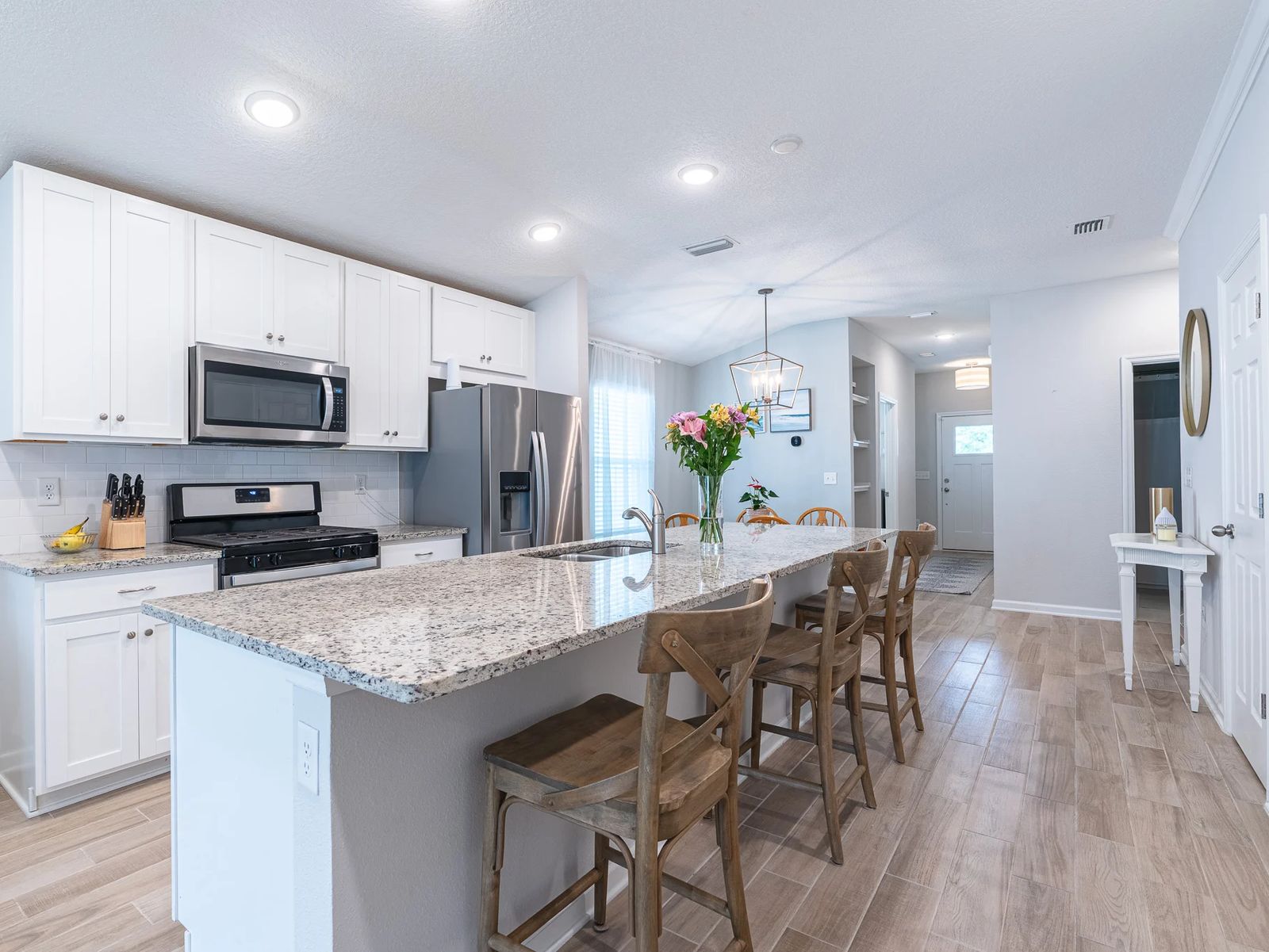 Interior photo: Kitchen Island