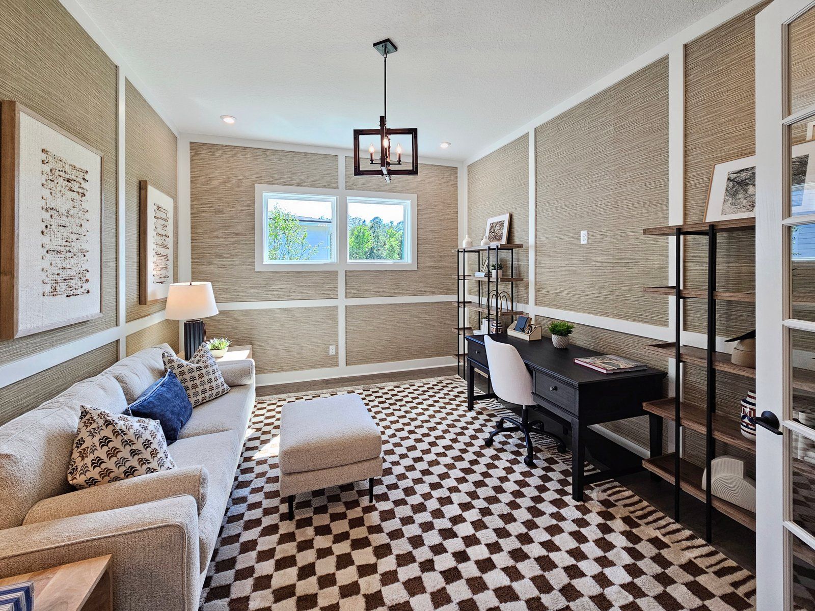 Interior photo: Office
