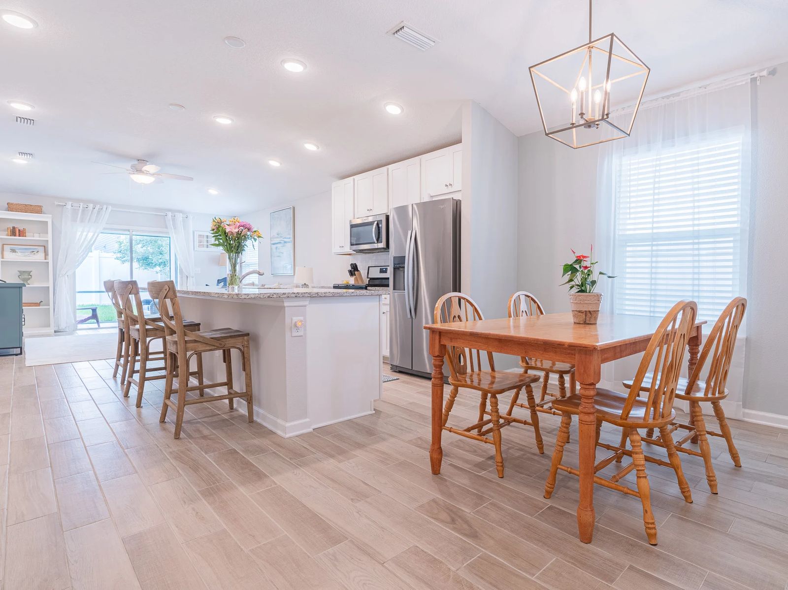 Interior photo: Open Kitchen